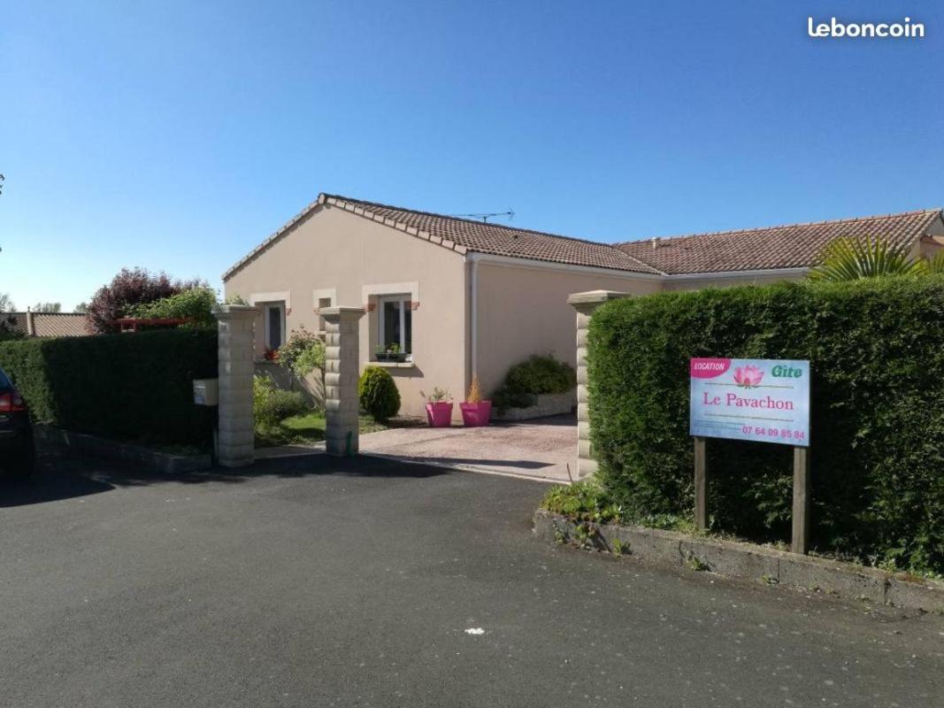 2 logements séparés indépendants jusqu'à 5 personnes, piscine chauffée à 3 min du Puy du Fou Les Epesses Les Épesses Exterior foto