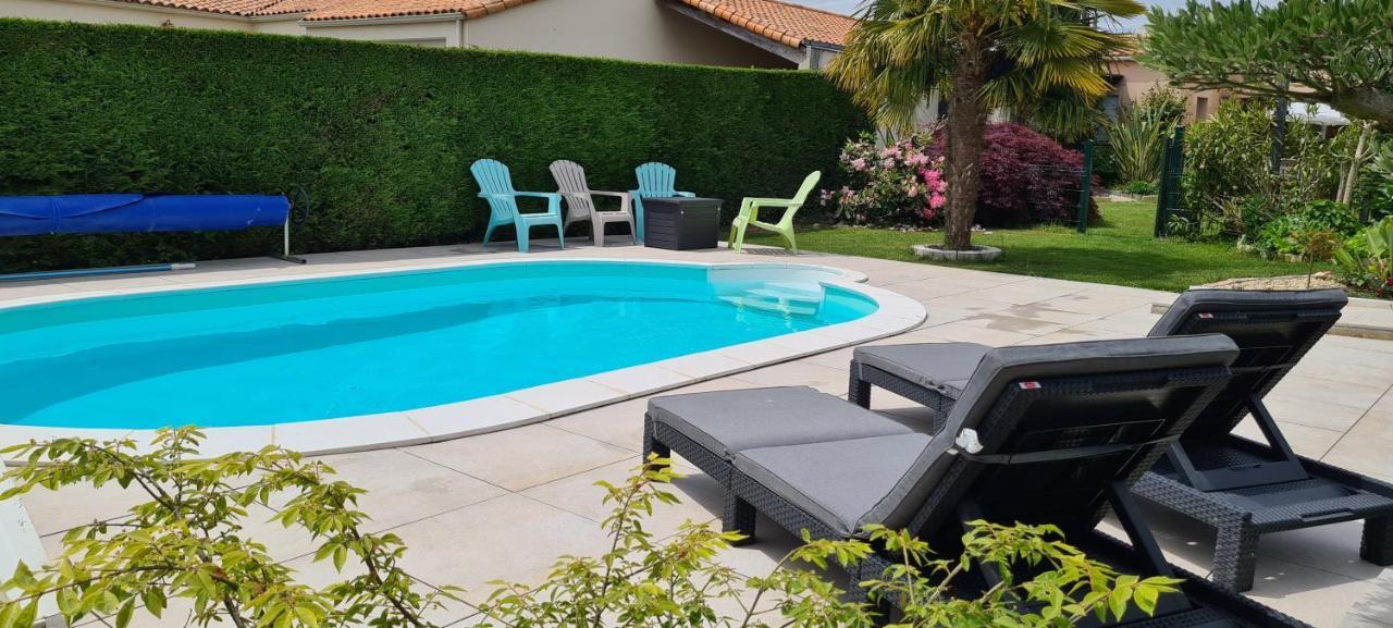 2 logements séparés indépendants jusqu'à 5 personnes, piscine chauffée à 3 min du Puy du Fou Les Epesses Les Épesses Exterior foto