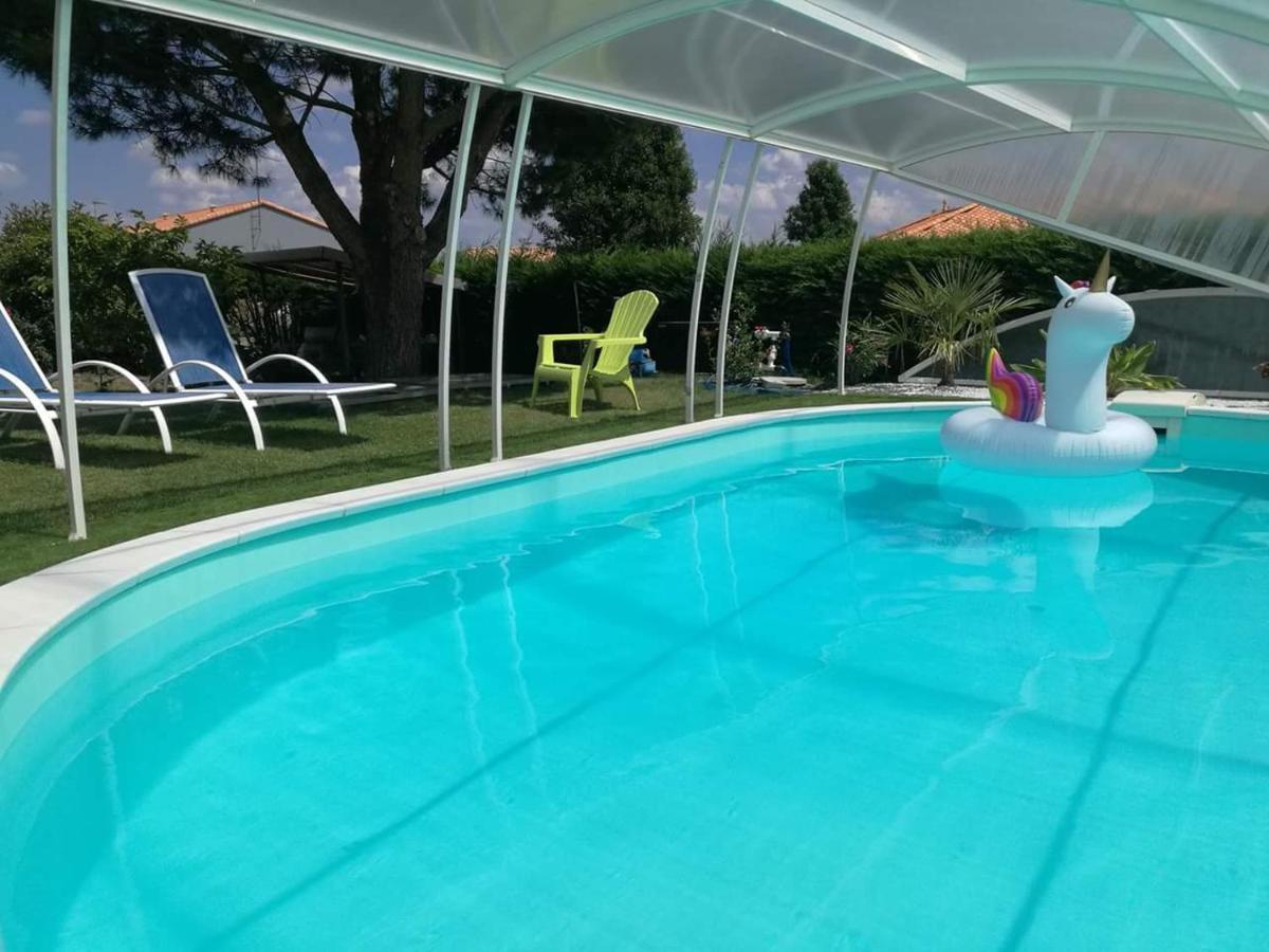2 logements séparés indépendants jusqu'à 5 personnes, piscine chauffée à 3 min du Puy du Fou Les Epesses Les Épesses Exterior foto