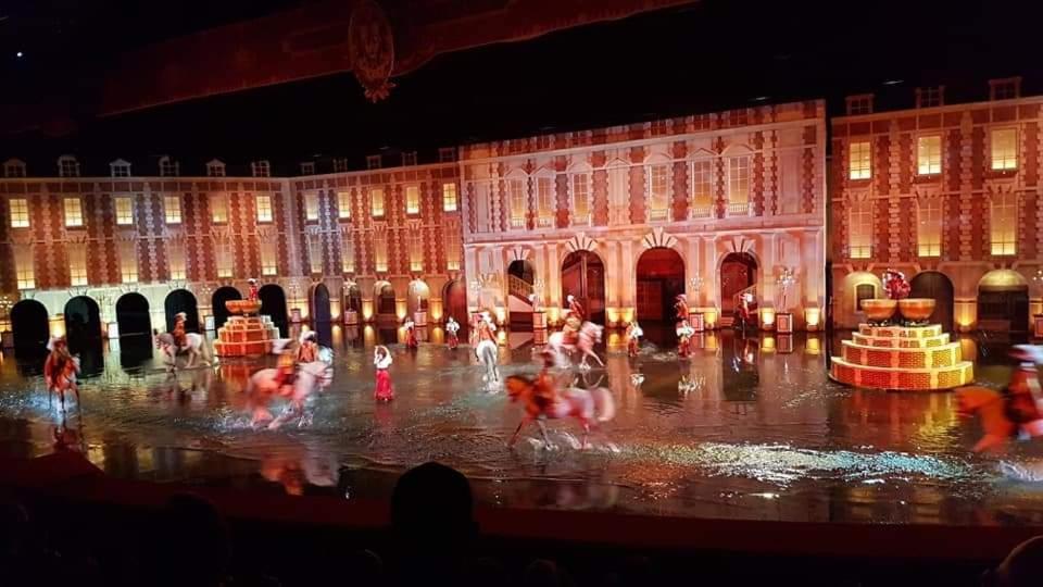 2 logements séparés indépendants jusqu'à 5 personnes, piscine chauffée à 3 min du Puy du Fou Les Epesses Les Épesses Exterior foto