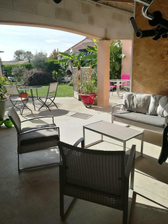 2 logements séparés indépendants jusqu'à 5 personnes, piscine chauffée à 3 min du Puy du Fou Les Epesses Les Épesses Exterior foto