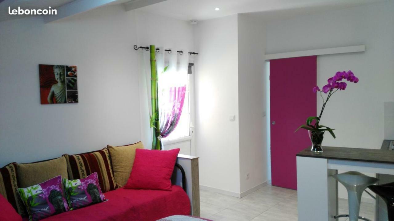 2 logements séparés indépendants jusqu'à 5 personnes, piscine chauffée à 3 min du Puy du Fou Les Epesses Les Épesses Exterior foto